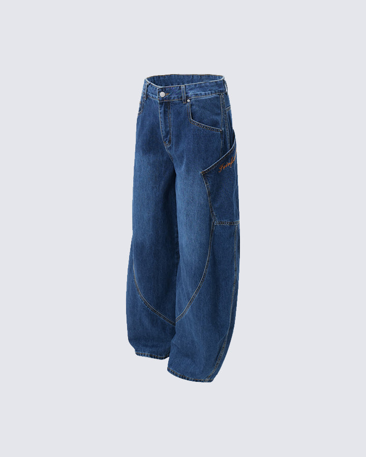 Large Pocket Curved Jeans