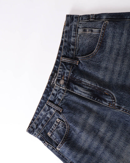 Pleated Curved Knife Denim Pants